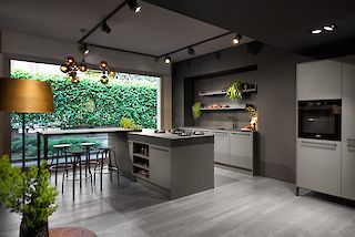 grey kitchen by SieMatic